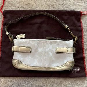 Coach shoulder bag gold and white